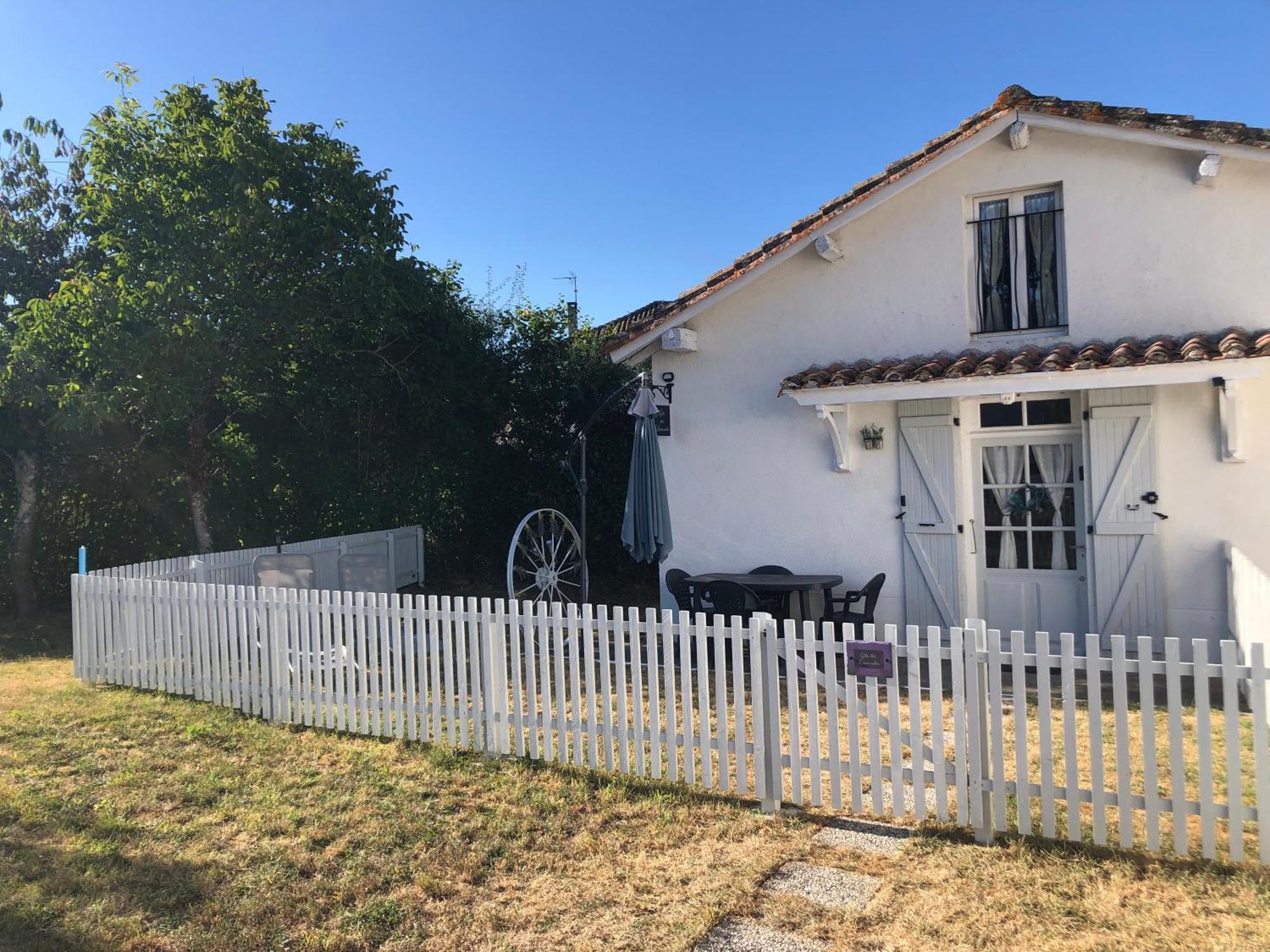 Gite Des Lavandes Oradour-Fanais Exterior foto